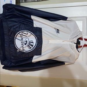 Yankees Nike windbreaker.